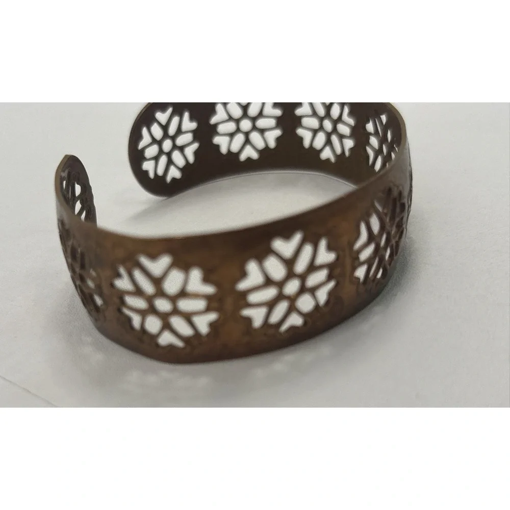 Vintage Genuine Copper Cuff Bracelet Heart Snowflakes‎
